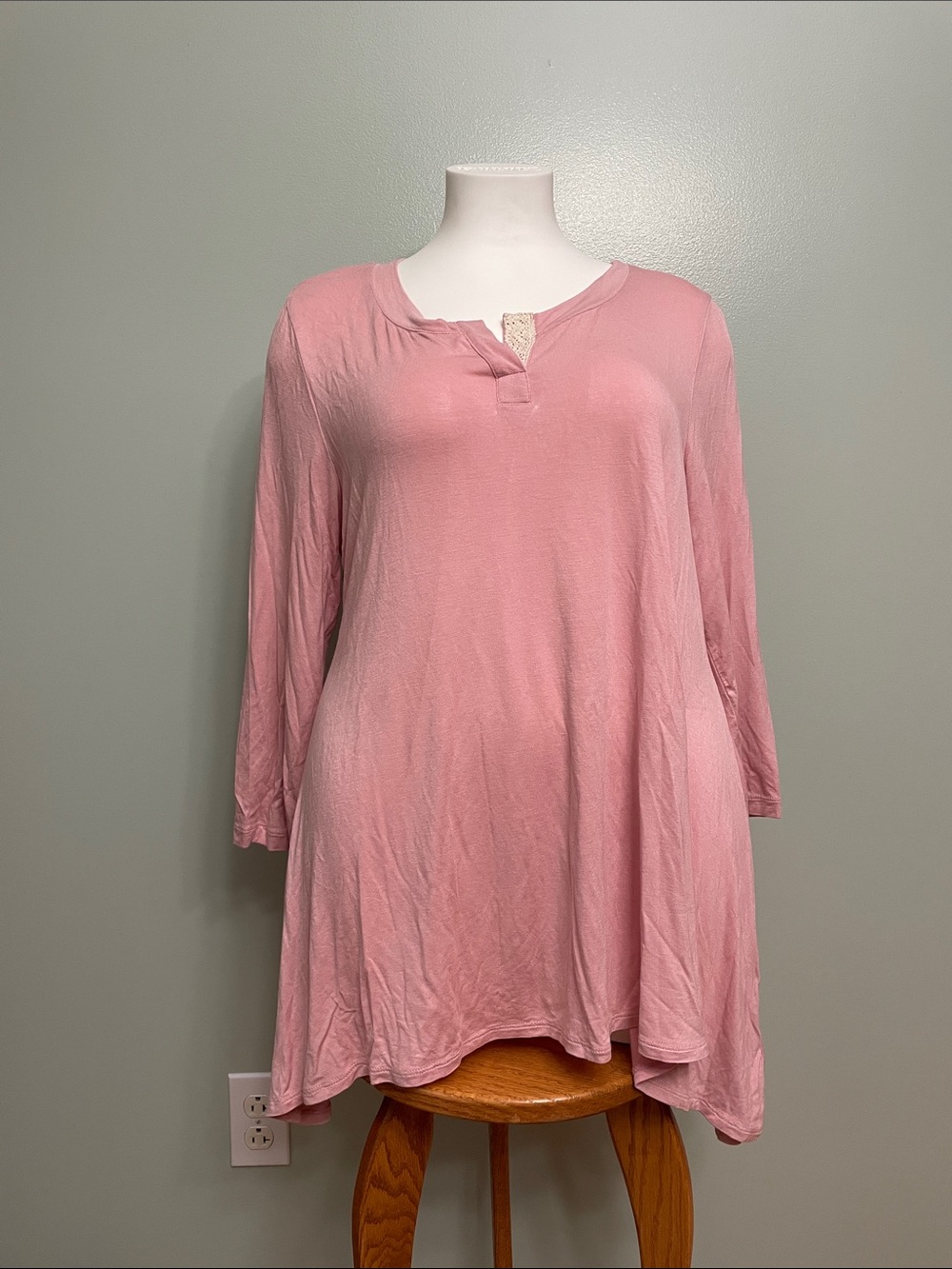 Women’s Pink 3/4 Length Tunic Top Large by LOGO.